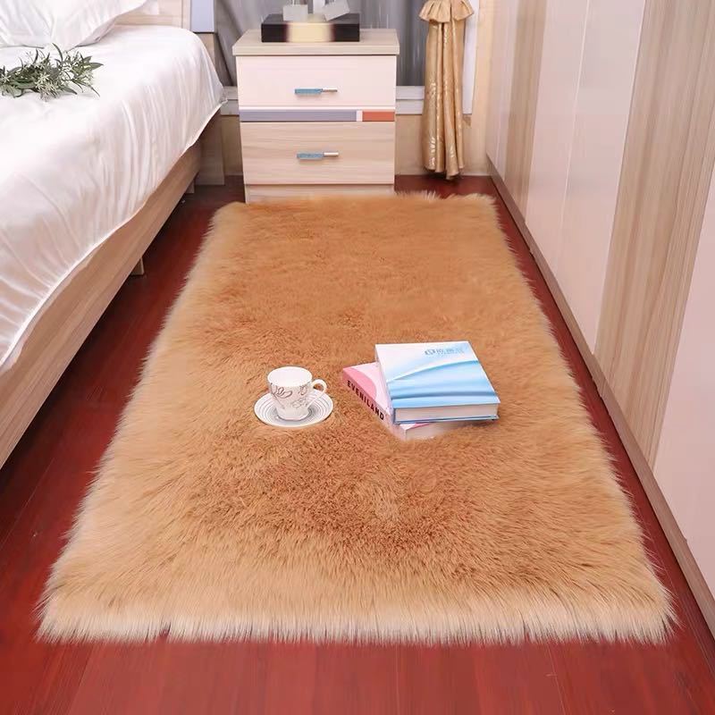 Beautiful Fluffy Decorative Carpet - MEDIJIX