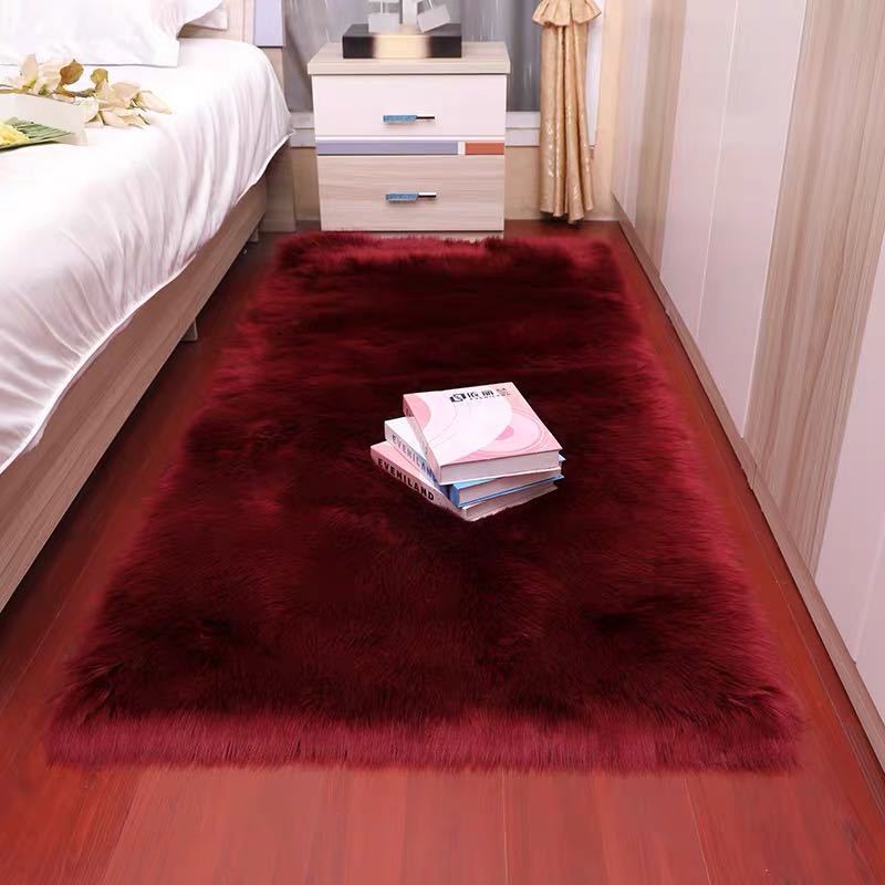 Beautiful Fluffy Decorative Carpet - MEDIJIX